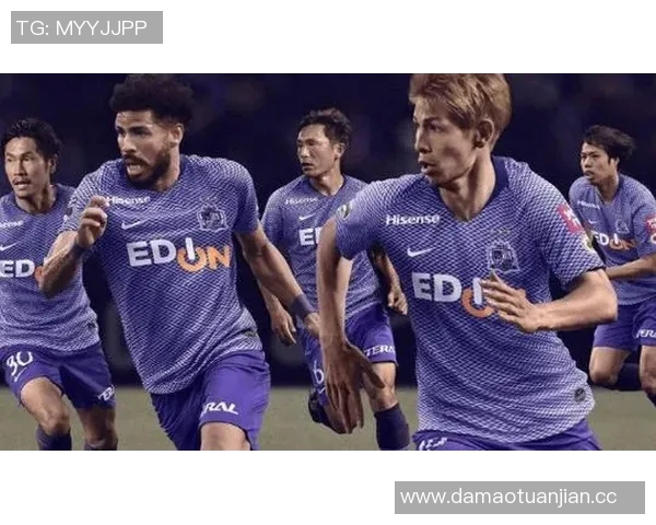 广岛三箭迎战浦和红钻争夺联赛荣耀精彩对决即将上演